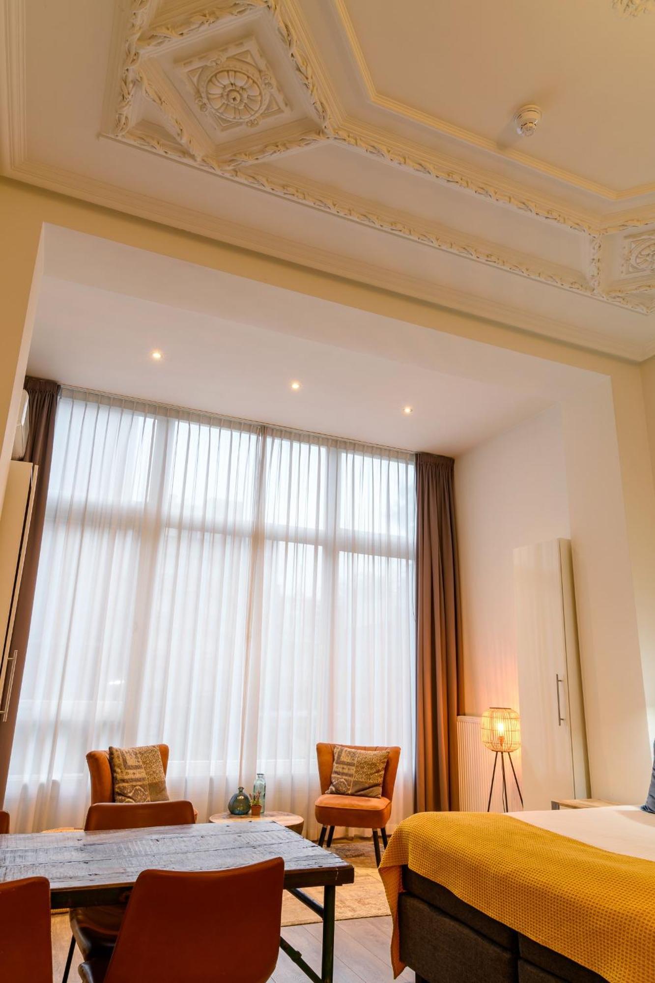 Hotel Oranjestaete Наймеген Екстериор снимка