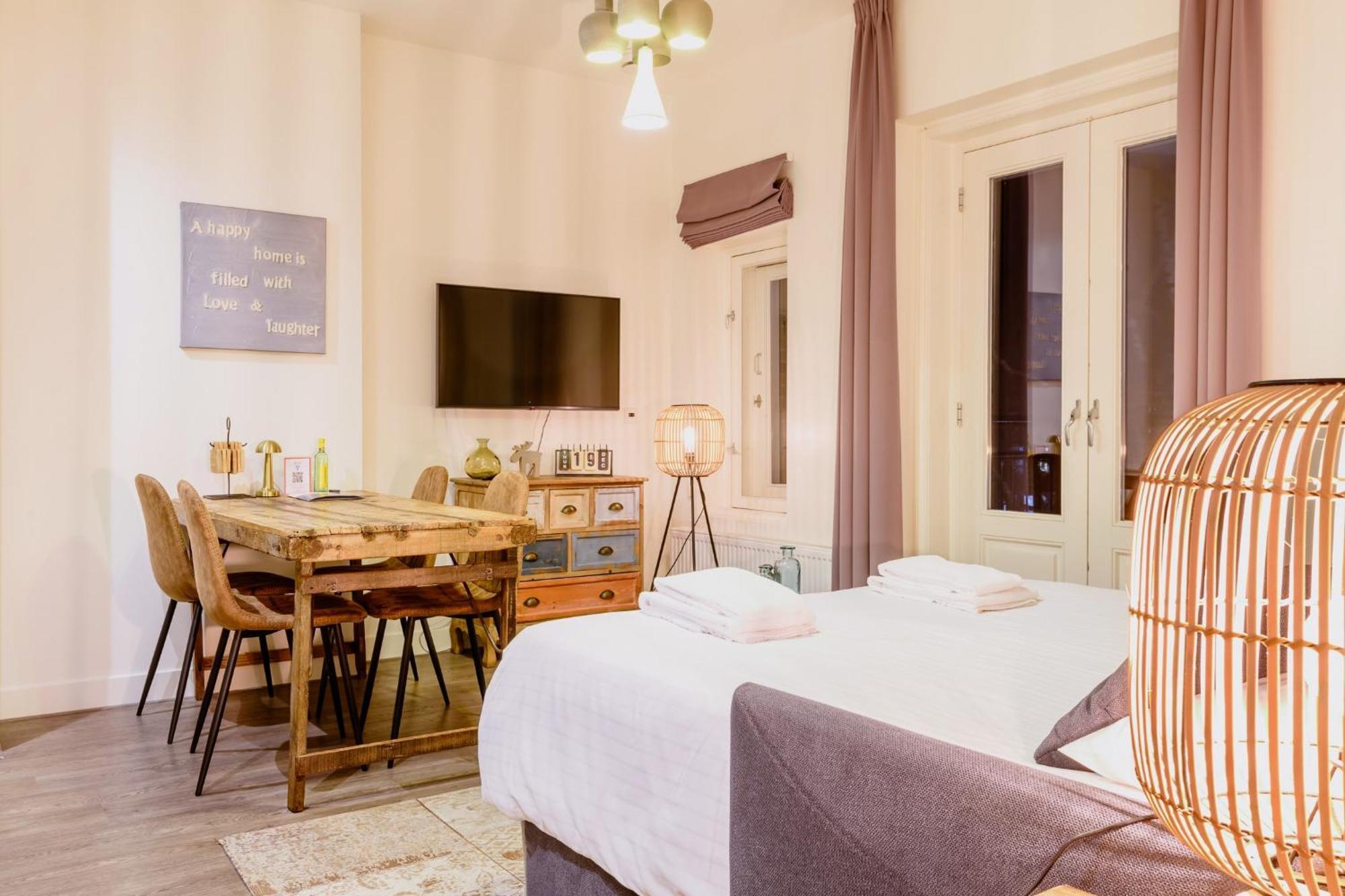Hotel Oranjestaete Наймеген Екстериор снимка